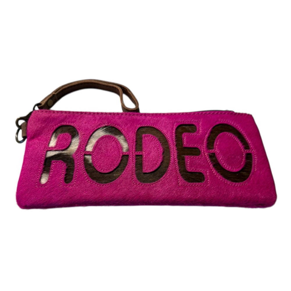 🩷🩷American Darling Pink Hide Clutch Bag